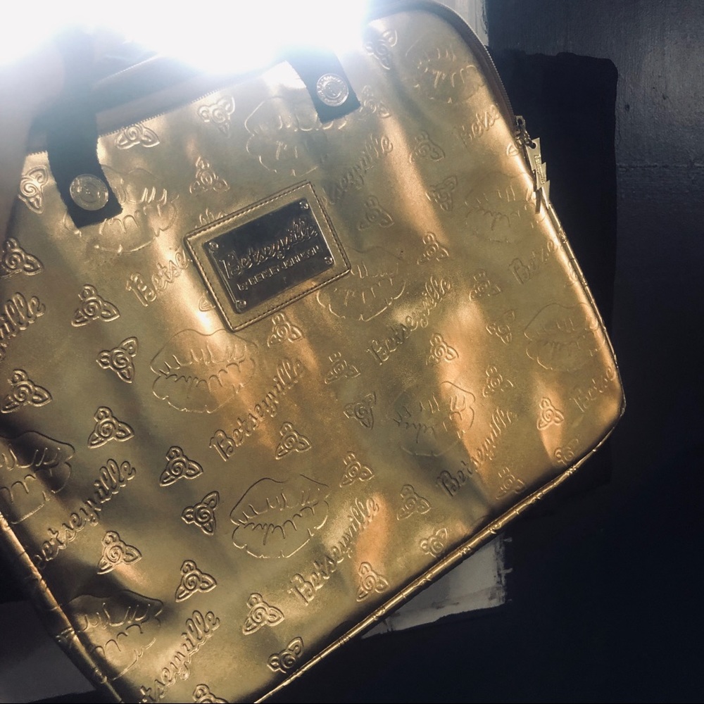 COPY - Betsey Johnson laptop/tablet bag